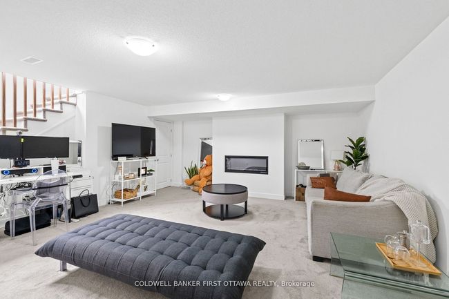 4010 Jockvale Rd, House attached with 3 bedrooms, 3 bathrooms and 1 parking in Nepean ON | Image 20