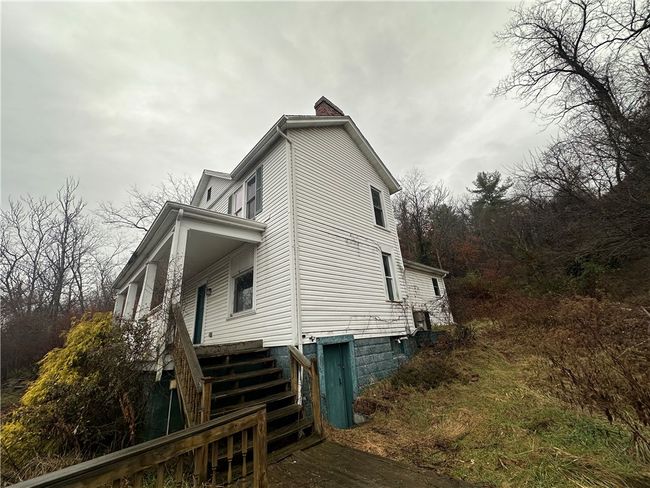 348 3 Rd St, House other with 3 bedrooms, 1 bathrooms and null parking in Webster PA | Image 4
