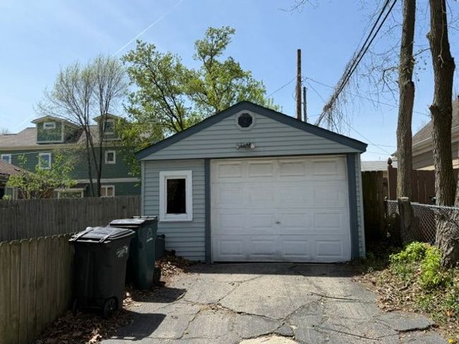 1993 Holland St, House other with 2 bedrooms, 1 bathrooms and null parking in Birmingham MI | Image 4