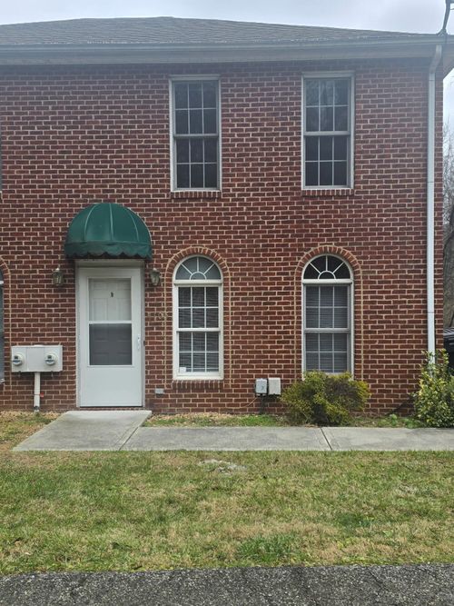4107 Cresthill Dr, Roanoke, VA, 24018-3001 | Card Image