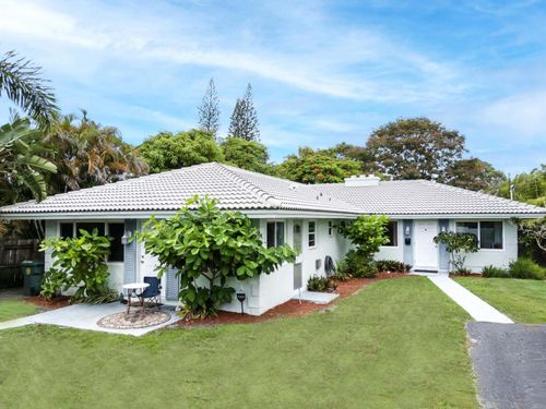 1680 Ne 34th Ln, Oakland Park, FL, 33334-5374 | Card Image