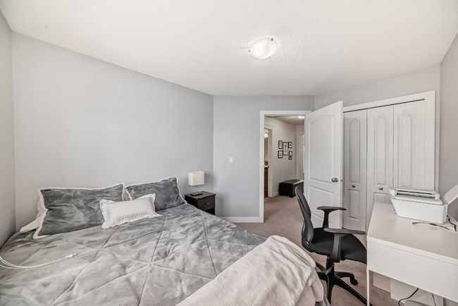 4004 - 2370 Bayside Rd Sw, Home with 3 bedrooms, 2 bathrooms and 2 parking in Airdrie AB | Image 34