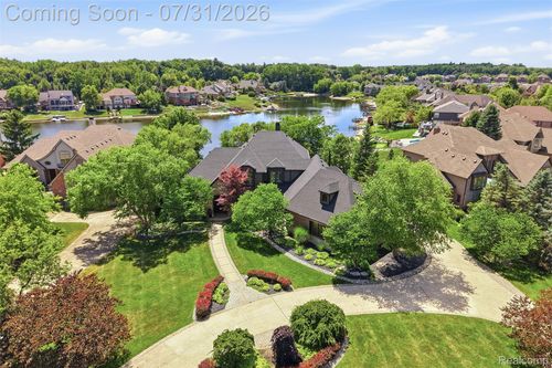 8714 Stoney Creek Dr, South Lyon, MI, 48178-9492 | Card Image