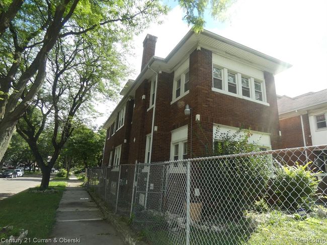 8840 Dexter Avenue, Home with 0 bedrooms, 2 bathrooms and null parking in Detroit MI | Image 2