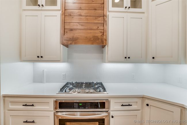 6904 E 86 Th Pl N, House other with 3 bedrooms, 3 bathrooms and null parking in Owasso OK | Image 11