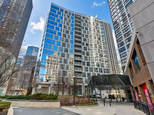 15a-403 N Wabash Ave, Chicago, IL, 60611-3548 | Card Image
