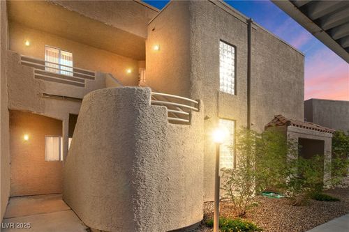 apt-204-2191 Bay Club Dr, Laughlin, NV, 89029-1167 | Card Image