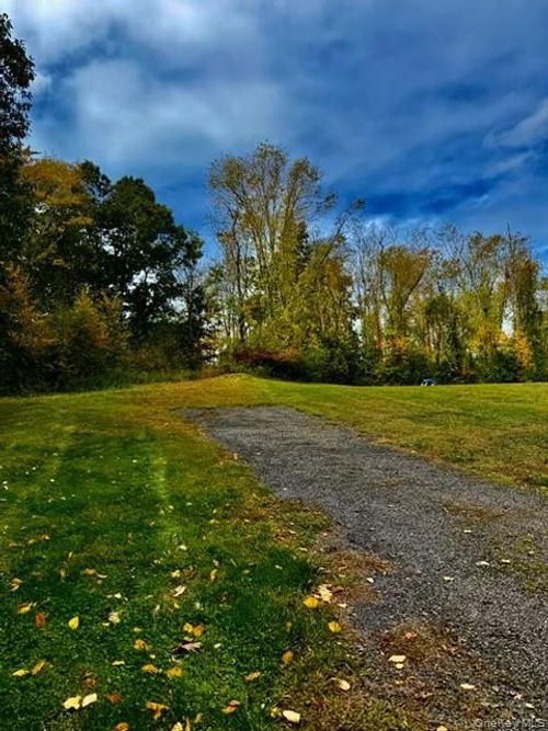 9 High Meadow Ln, Brewster, NY, 10509-4950 | Card Image
