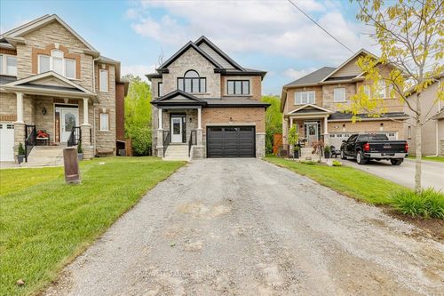 95 Scotia Rd, Sutton West, ON, L0E1R0 | Card Image