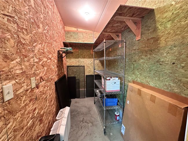 The "Fish Room" - great storage | Image 25