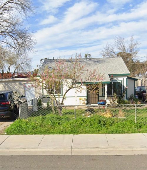 1937 7th Ave, Olivehurst, CA, 95961-4358 | Card Image