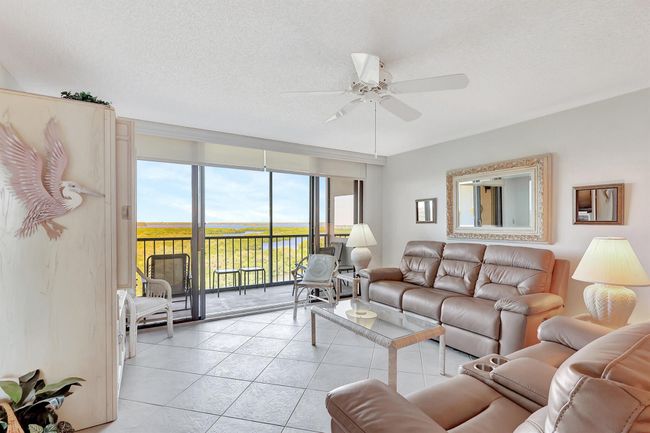 APT-804 - 5059 N Highway A1a, Condo with 2 bedrooms, 2 bathrooms and null parking in Hutchinson Island FL | Image 18