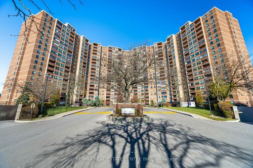 1009-714 W Mall Cres, Toronto, ON, M9C | Card Image