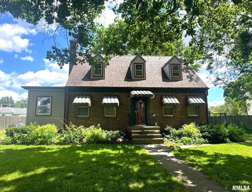 106 N Olin, Altona, IL, 61414-5166 | Card Image