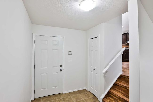 54 Sunridge Boulevard W, Home with 3 bedrooms, 3 bathrooms and 4 parking in Lethbridge AB | Image 18