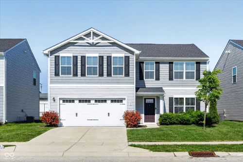 40 N Fairfield Dr, Danville, IN, 46122-8021 | Card Image