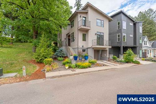 1892 Cousteau Lp Se, Salem, OR, 97302 | Card Image