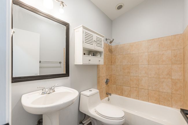 APT-2A - 405 Walters Ln, Condo with 2 bedrooms, 2 bathrooms and 1 parking in Itasca IL | Image 17