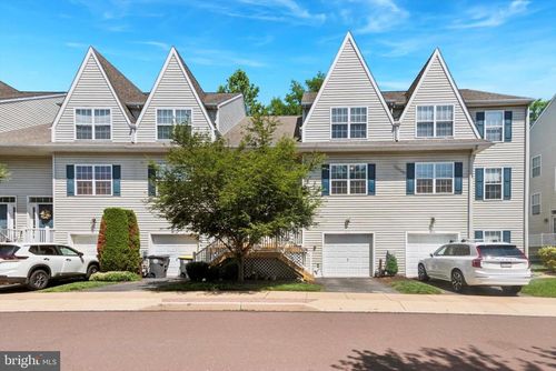 213 Buchanan Ct, DOWNINGTOWN, PA, 19335-3094 | Card Image
