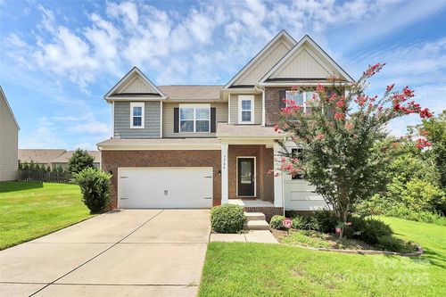 7704 Kelburn Ln, Charlotte, NC, 28273-0600 | Card Image
