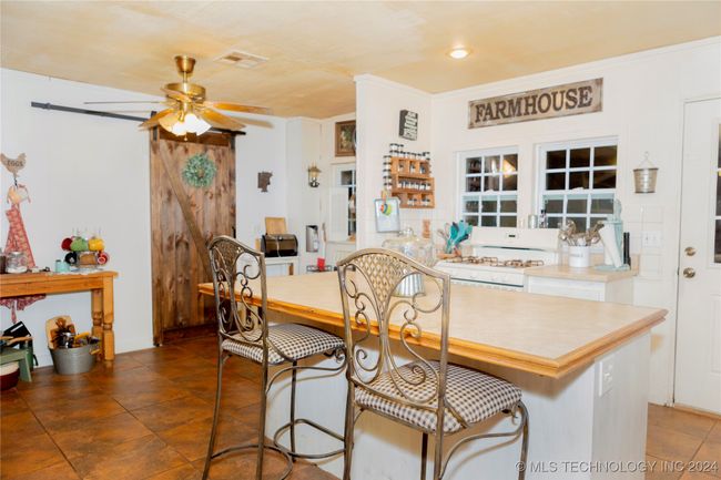 2410 Russellville Rd, House other with 3 bedrooms, 1 bathrooms and null parking in Quinton OK | Image 7