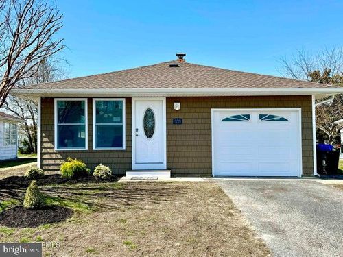 339 Curacao St, Toms River, NJ, 08757-4647 | Card Image