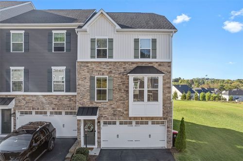 131 Cole Dr, Mc Kees Rocks, PA, 15136-4106 | Card Image