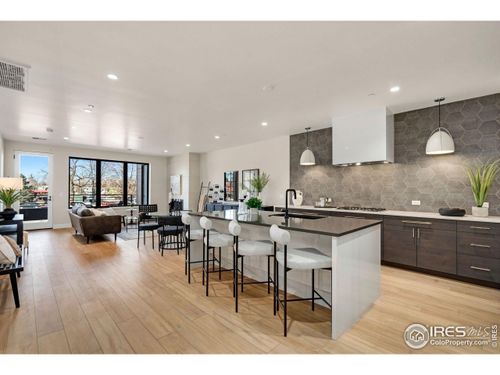 202-205 E 6th St, Loveland, CO, 80537-5681 | Card Image