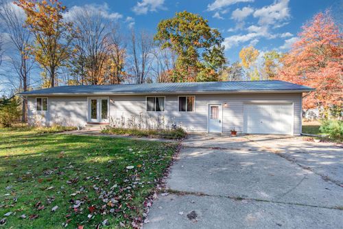 6536 Shellenbarger Rd, Hale, MI, 48739-9050 | Card Image