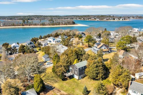 29 Hope Ave, Pocasset, MA, 02559-2092 | Card Image