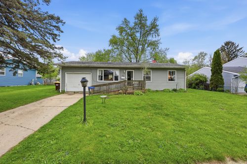 124 E Melody Ln, Woodstock, IL, 60098-2549 | Card Image