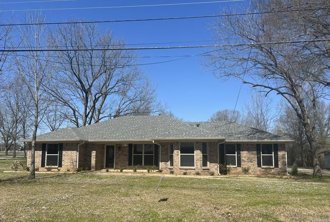 1307 E 48 Th St, House other with 3 bedrooms, 2 bathrooms and null parking in Texarkana AR | Image 4