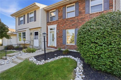 456 Rolling Meadows, Centerville, OH, 45459 | Card Image