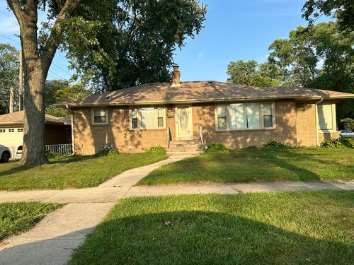 18551 Walter St, Lansing, IL, 60438-3240 | Card Image