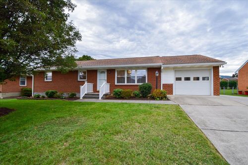 1417 Azalea St, Salem, VA, 24153-2439 | Card Image