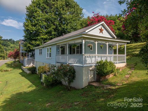 109 Riverside Dr, Cramerton, NC, 28032-1524 | Card Image