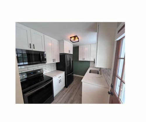 2483 Shrewsbury Rd, Columbus, OH, 43221-1122 | Card Image