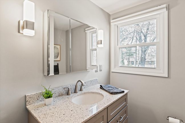 17 Cindy Dr, House other with 3 bedrooms, 2 bathrooms and null parking in Nashua NH | Image 26