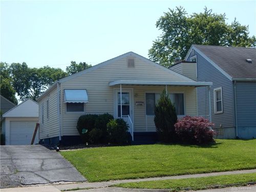 1760 Pershing Blvd, Dayton, OH, 45420-2425 | Card Image