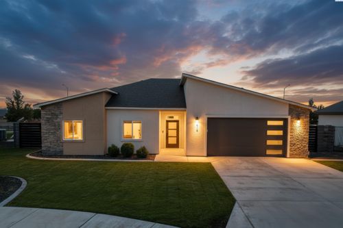 618 Caridad Ct, Pasco, WA, 99301-3092 | Card Image