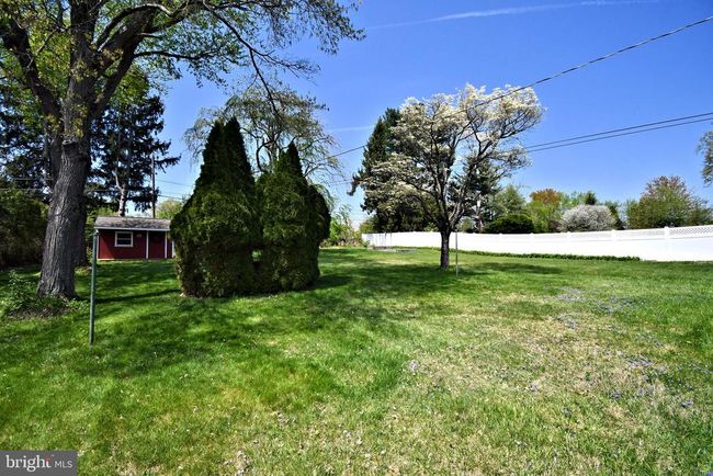 2 E Patricia Rd, House other with 3 bedrooms, 3 bathrooms and null parking in HOLLAND PA | Image 41