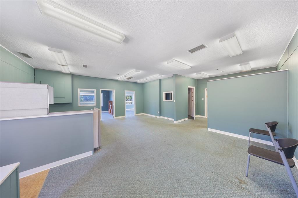 Commercial Sale in Sarnia 3