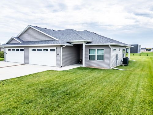 146 James St, Jesup, IA, 50648-1216 | Card Image