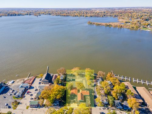 12 N Pistakee Lake Rd, Fox Lake, IL, 60020-1208 | Card Image