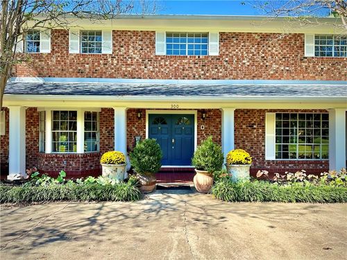 300 S Weir Ave, Bunkie, LA, 71322-2220 | Card Image