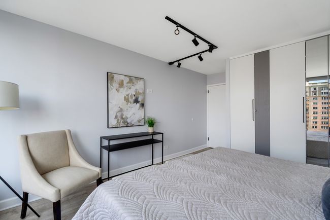 APT-1811 - 5455 N Sheridan Rd, Condo with 2 bedrooms, 1 bathrooms and null parking in CHICAGO IL | Image 13