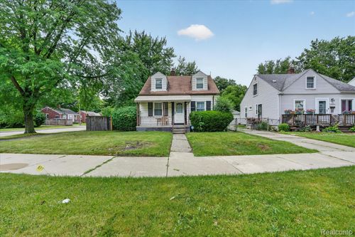 19209 Beaconsfield St, Harper Woods, MI, 48225-2153 | Card Image