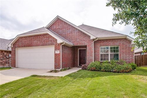 2793 Cresent Lake Dr, Little Elm, TX, 75068-7349 | Card Image
