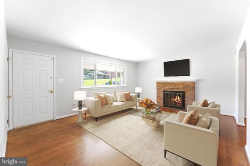 4503 Poppe Pl, TEMPLE HILLS, MD, 20748-3822 | Card Image