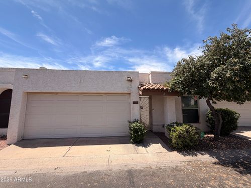3-3243 N 38th St, Phoenix, AZ, 85018-6330 | Card Image
